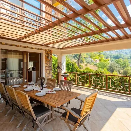Pine 1 Villa